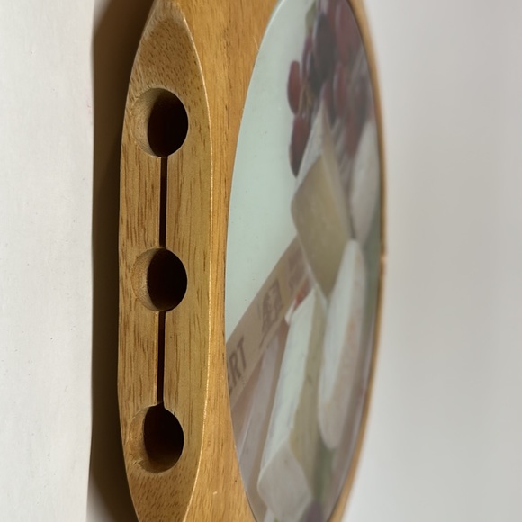 Easy life cheese board with beautiful glass board and 3 tool set - Picture 3 of 12